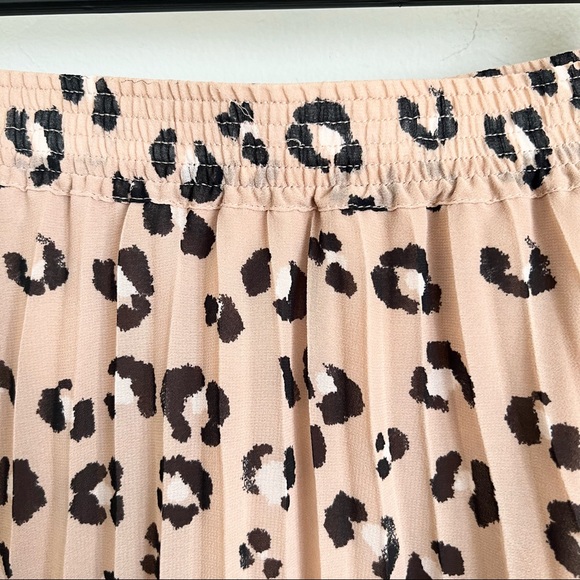 A New Day Pleated Leopard Skirt - Picture 7 of 9
